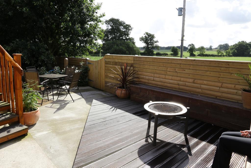 Thonock Lane Lodge Gainsborough Buitenkant foto